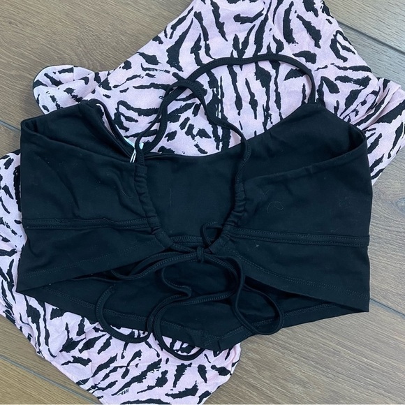 Adika Black Back Tie Handkerchief Crop Top (L) - Picture 7 of 7